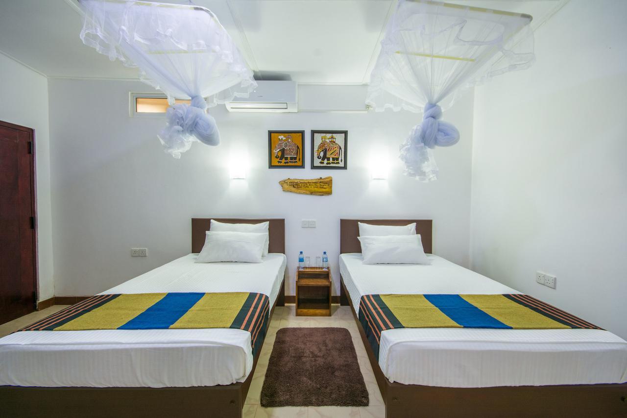Udawatta Kele Villa Kandy Kültér fotó