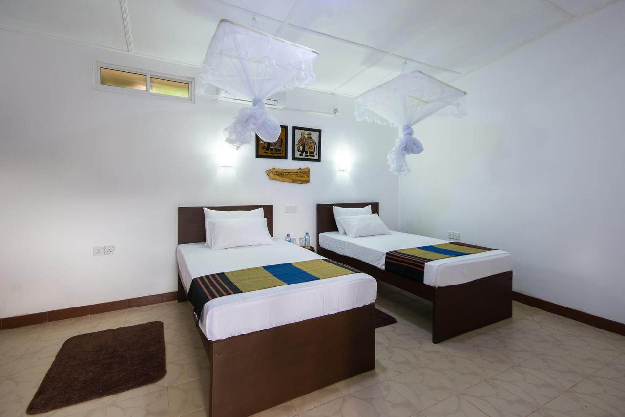 Udawatta Kele Villa Kandy Kültér fotó